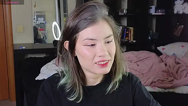 alicekiit online show from October 4, 2025, 5:05 am