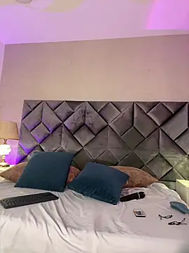 Luisa0110 online show from March 18, 2026, 4:43 pm