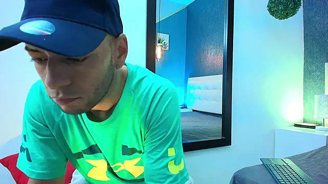 Andrey u92 online show from February 12, 2025, 1:59 pm