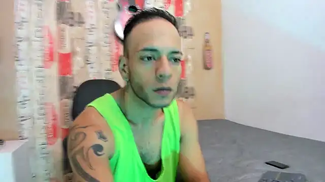 Andrey u92 online show from February 18, 2025, 7:52 pm