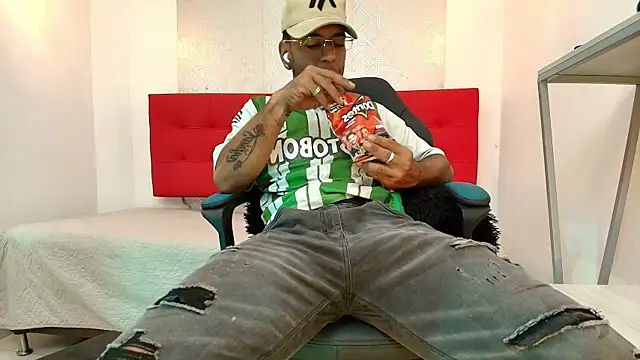 Andrey u92 online show from September 21, 2025, 8:43 pm