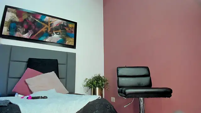 SabrinaWarrenn online show from March 1, 2025, 12:23 pm