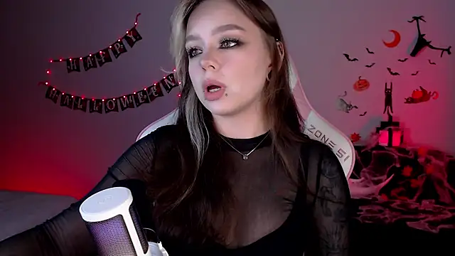 meowceline online show from October 27, 2025, 5:06 pm