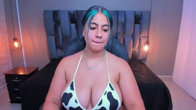 Xisu  online show from December 22, 2024, 12:17 am