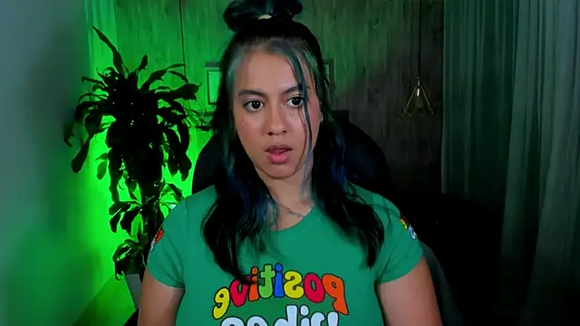 Xisu  online show from January 20, 2025, 6:21 am