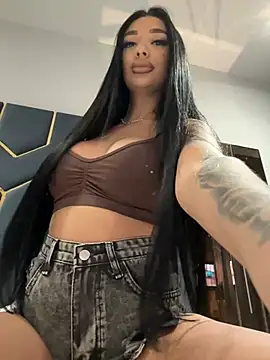 amirahylerr online show from December 15, 2024, 8:04 pm