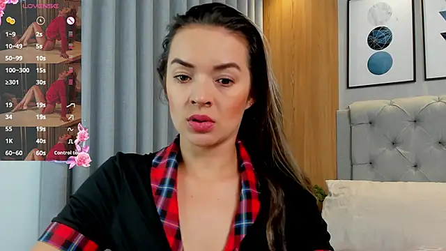 lennabell online show from April 6, 2026, 4:19 pm