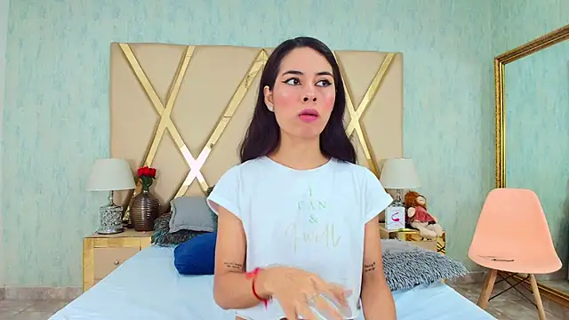 NicoleEsposito online show from February 13, 2025, 2:56 am