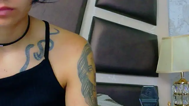 Snapshot of NicoleEsposito chatting on July 4, 2026, 12:55 pm NicoleEsposito online show from July 4, 2026, 12:55 pm