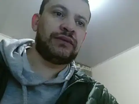 camiloking1720 online show from January 24, 2025, 4:05 am