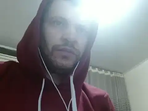 camiloking1720 online show from January 26, 2025, 7:32 am