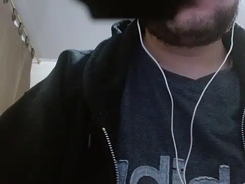 camiloking1720 online show from September 12, 2025, 6:46 am