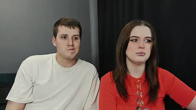 Pinku kitsune online show from March 3, 2025, 9:22 am