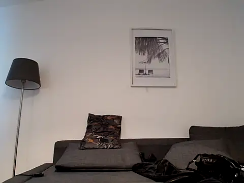 Dulce hot 23  online show from June 11, 2026, 4:05 pm