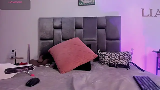 Lia johnsonn online show from March 21, 2026, 11:48 am