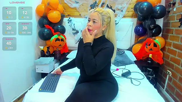 Dulcex69 online show from October 14, 2025, 11:44 am