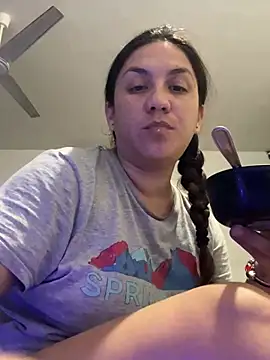 RenataMex online show from February 25, 2025, 7:09 am