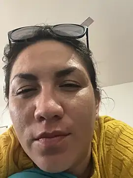 RenataMex online show from March 18, 2025, 8:04 pm