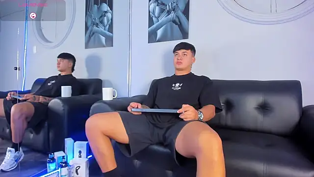 Cristopher strong online show from November 22, 2025, 12:37 pm