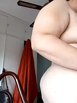 Sole Love online show from November 30, 2025, 5:28 pm