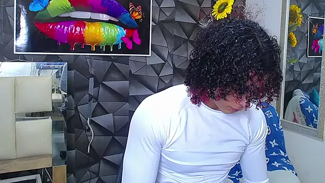 Snapshot of Demitryo chatting on January 7, 2025, 5:22 am Demitryo online show from January 7, 2025, 5:22 am