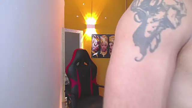 Snapshot of Demitryo chatting on February 5, 2025, 6:56 am Demitryo online show from February 5, 2025, 6:56 am