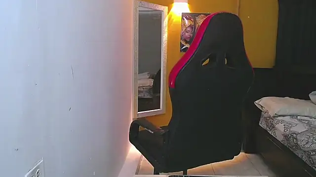 Snapshot of Demitryo chatting on February 13, 2025, 3:50 am Demitryo online show from February 13, 2025, 3:50 am