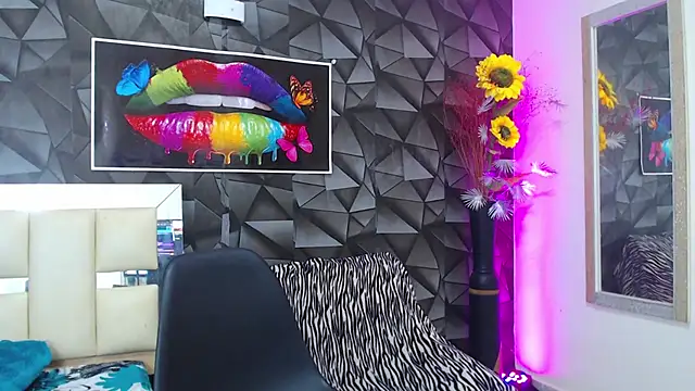 Snapshot of Demitryo chatting on March 5, 2025, 3:40 am Demitryo online show from March 5, 2025, 3:40 am