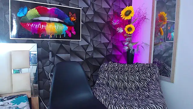 Snapshot of Demitryo chatting on March 11, 2025, 2:43 am Demitryo online show from March 11, 2025, 2:43 am