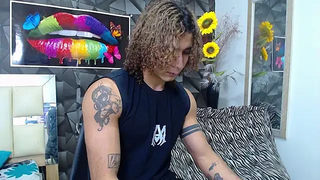 Snapshot of Demitryo chatting on March 13, 2025, 3:11 am Demitryo online show from March 13, 2025, 3:11 am