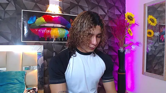 Snapshot of Demitryo chatting on March 18, 2025, 3:09 am Demitryo online show from March 18, 2025, 3:09 am