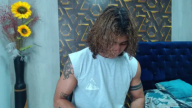 Snapshot of Demitryo chatting on March 19, 2025, 2:37 am Demitryo online show from March 19, 2025, 2:37 am