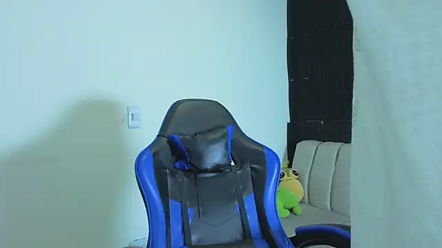 Snapshot of Demitryo chatting on September 23, 2025, 2:58 am Demitryo online show from September 23, 2025, 2:58 am