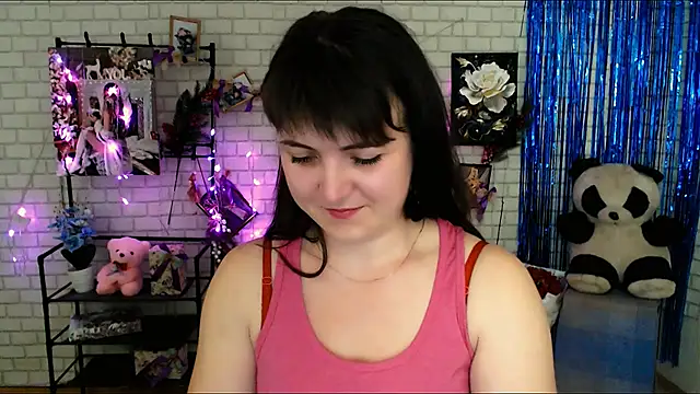 Snapshot of Darina_M_ chatting on January 22, 2025, 1:32 pm Darina M online show from January 22, 2025, 1:32 pm
