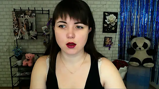 Snapshot of Darina_M_ chatting on February 6, 2025, 5:46 am Darina M online show from February 6, 2025, 5:46 am