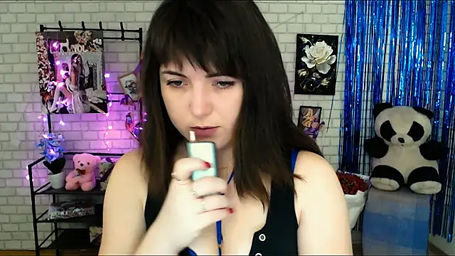 Snapshot of Darina_M_ chatting on February 11, 2025, 5:37 am Darina M online show from February 11, 2025, 5:37 am