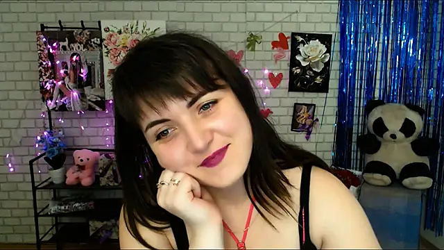 Snapshot of Darina_M_ chatting on February 14, 2025, 11:42 am Darina M online show from February 14, 2025, 11:42 am