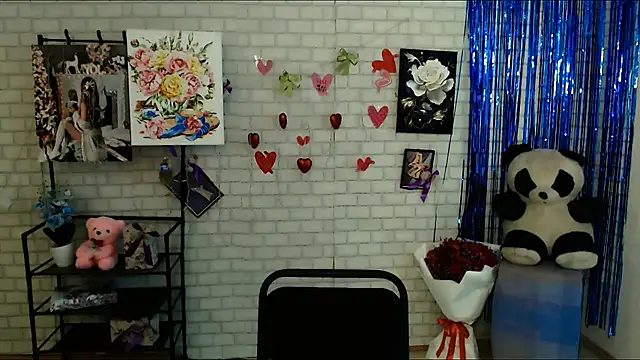 Snapshot of Darina_M_ chatting on February 18, 2025, 8:38 am Darina M online show from February 18, 2025, 8:38 am