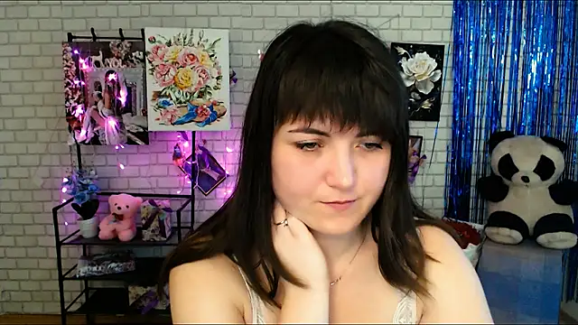 Snapshot of Darina_M_ chatting on February 25, 2025, 8:25 am Darina M online show from February 25, 2025, 8:25 am