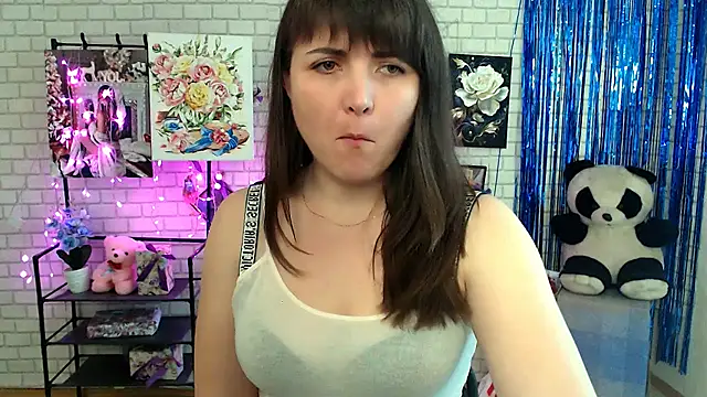 Snapshot of Darina_M_ chatting on March 5, 2025, 11:17 am Darina M online show from March 5, 2025, 11:17 am