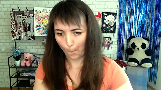 Snapshot of Darina_M_ chatting on March 11, 2025, 12:17 pm Darina M online show from March 11, 2025, 12:17 pm