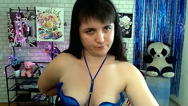 Snapshot of Darina_M_ chatting on March 14, 2025, 11:34 am Darina M online show from March 14, 2025, 11:34 am