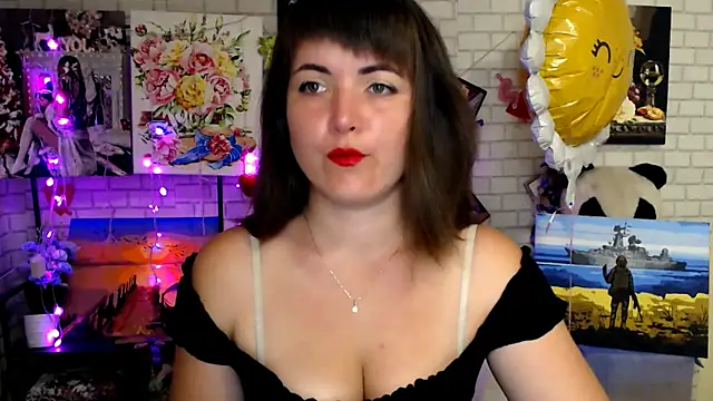 Snapshot of Darina_M_ chatting on September 9, 2025, 4:34 am Darina M online show from September 9, 2025, 4:34 am
