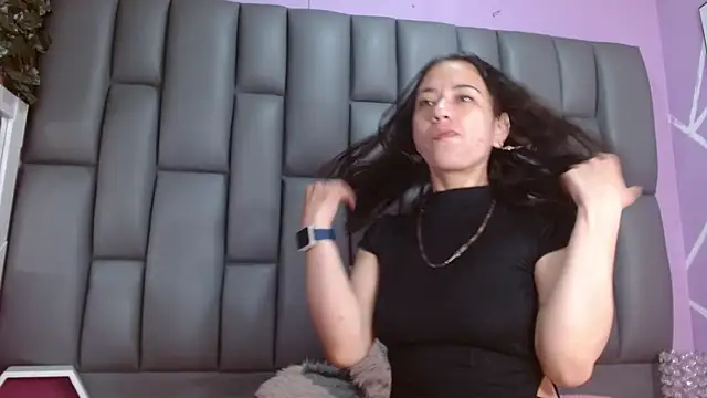 Snapshot of angelina_ny chatting on September 19, 2025, 1:34 pm angelina ny online show from September 19, 2025, 1:34 pm