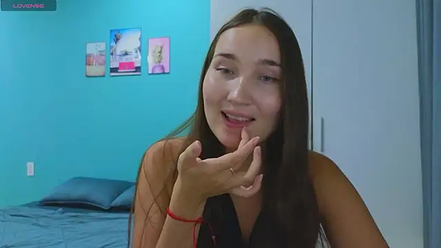 domDani subMay online show from March 16, 2026, 11:58 am