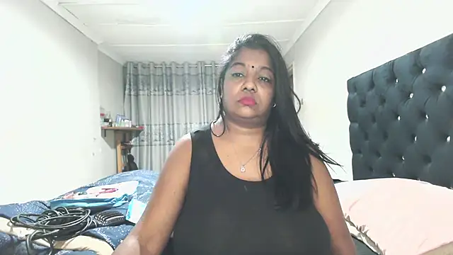 Indianmayaxoxo online show from May 8, 2026, 9:42 pm