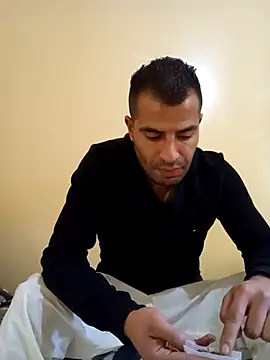 Bisex activ19 online show from January 18, 2025, 2:23 pm