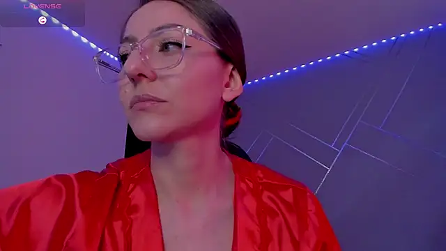 Ich Bin Julia online show from February 1, 2025, 3:39 pm