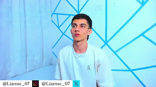 liam scott77 online show from November 29, 2025, 10:02 pm