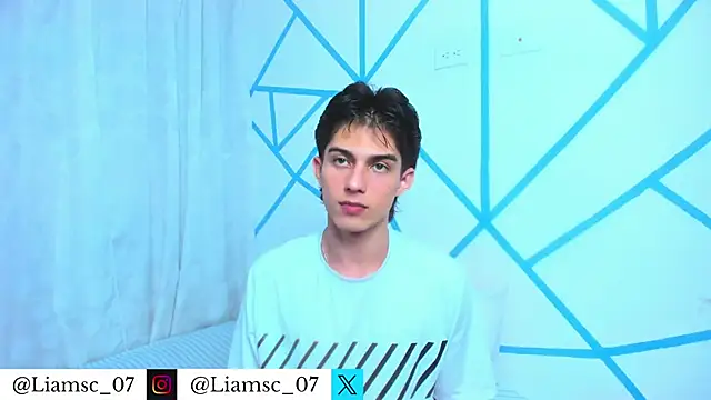 liam scott77 online show from June 9, 2026, 8:42 pm